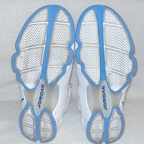 Women’s Air Jordan OG – University Blue (Size 7) - Picture 6 of 6